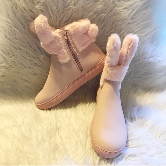 Women’s pink bunny boots - Picture 3 of 8